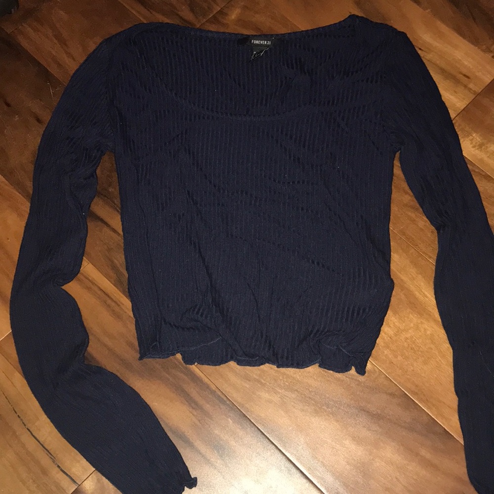 Long sleeve crop top